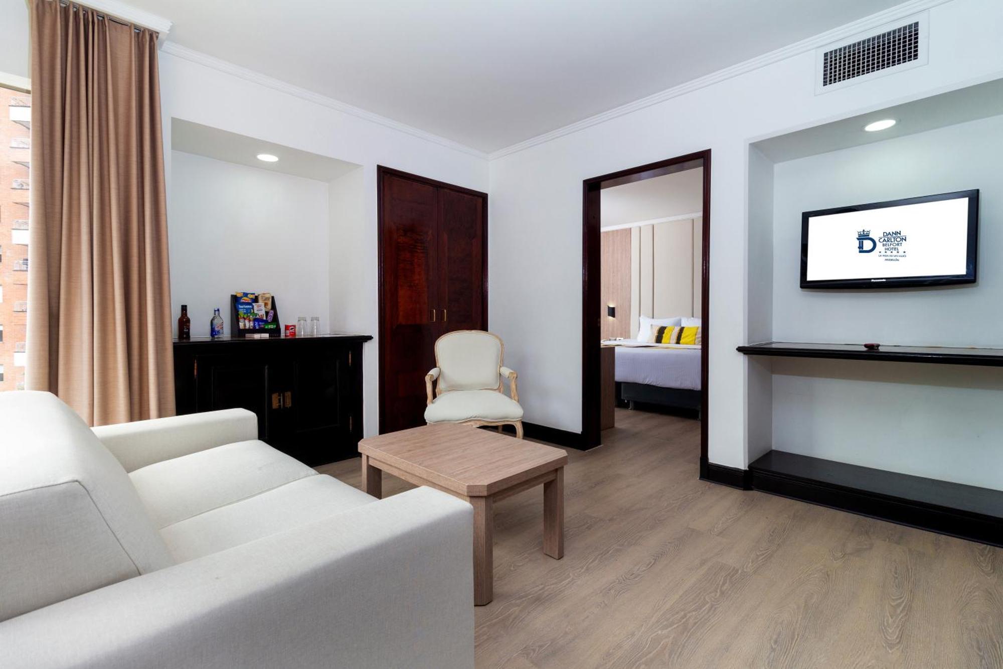 Hotel Dann Carlton Belfort เมเดยิน ภายนอก รูปภาพ Suite