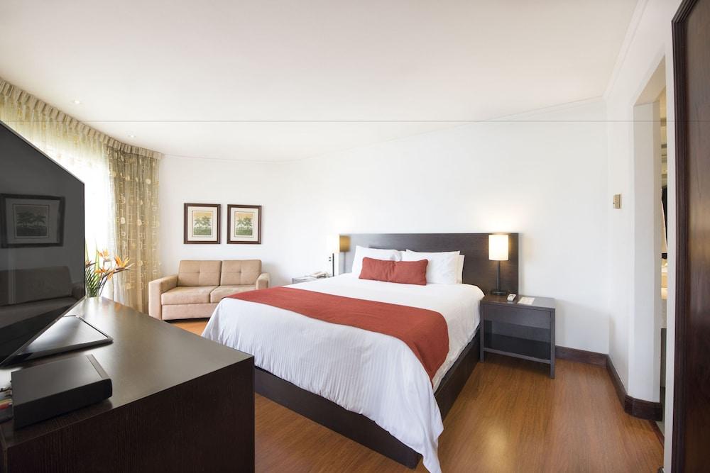 Hotel Dann Carlton Belfort เมเดยิน ภายนอก รูปภาพ A typical hotel room