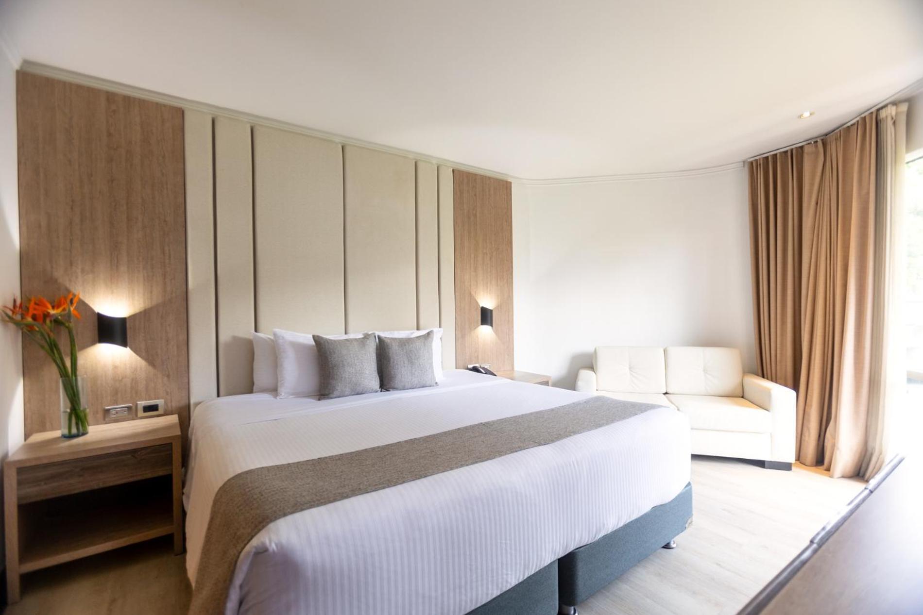 Hotel Dann Carlton Belfort เมเดยิน ภายนอก รูปภาพ A bedroom at the hotel